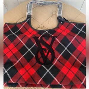 Victoria’s Secret logo plaid tote, weekender bag new